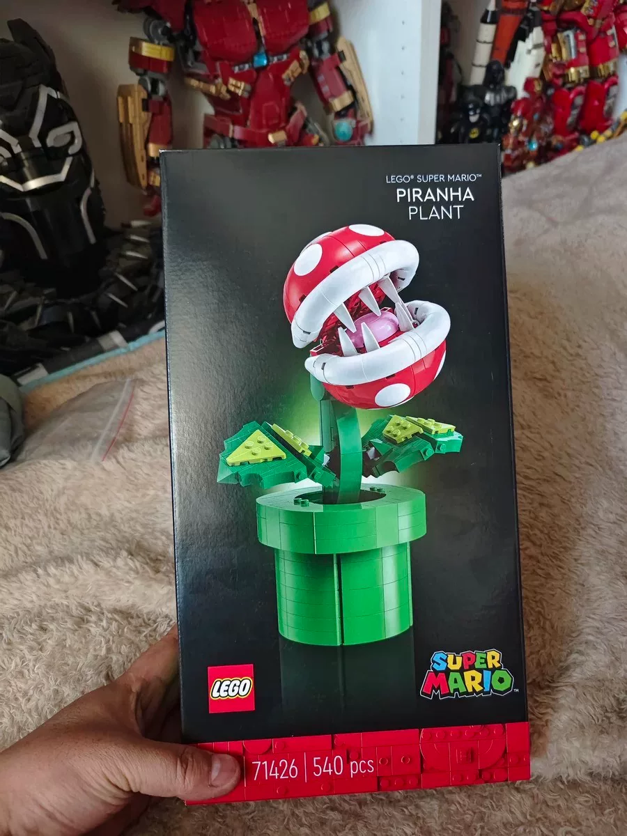 Original image for frozen reference 47 of LEGO Piranha Plant