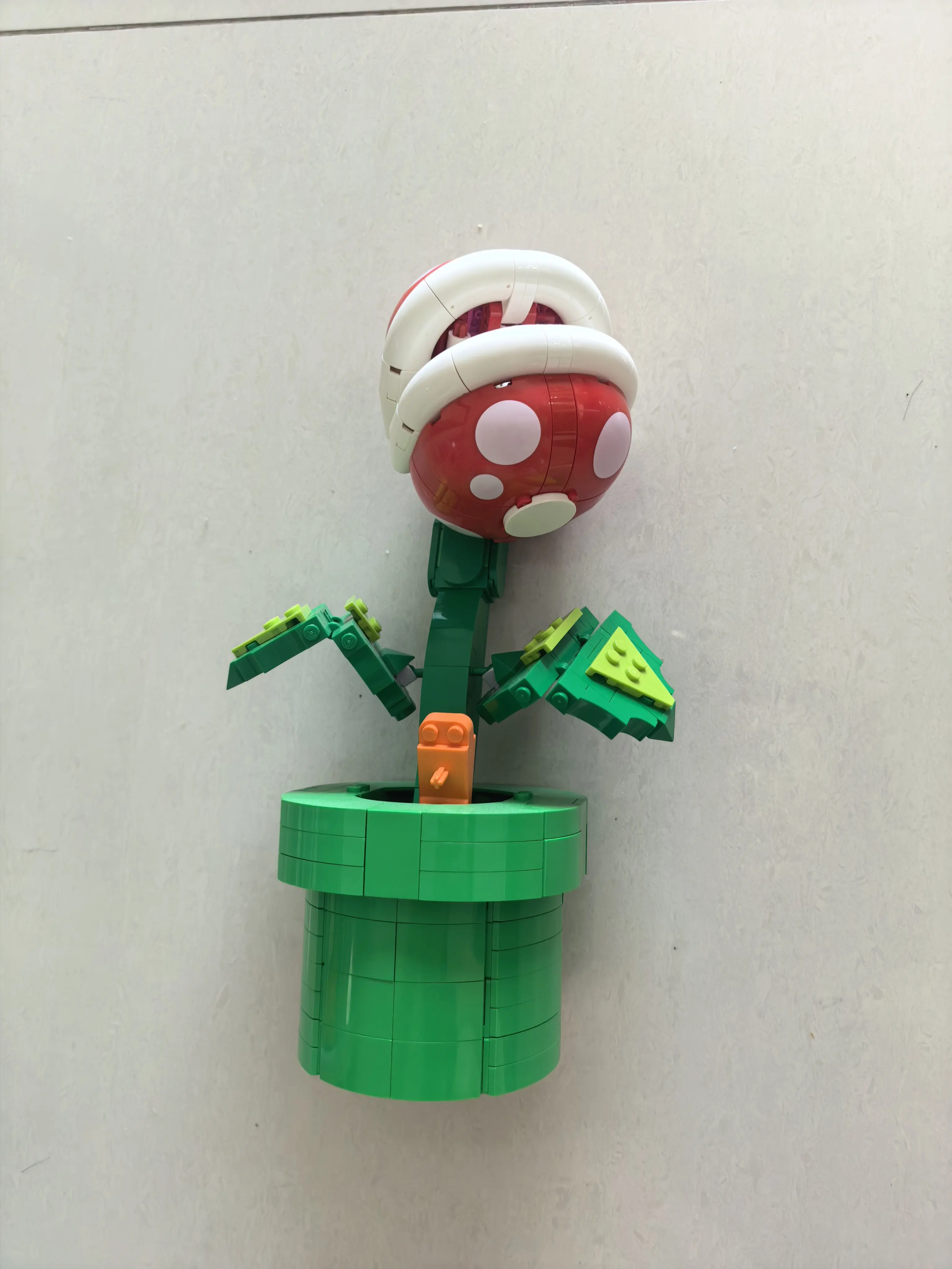 Original image for frozen reference 53 of LEGO Piranha Plant