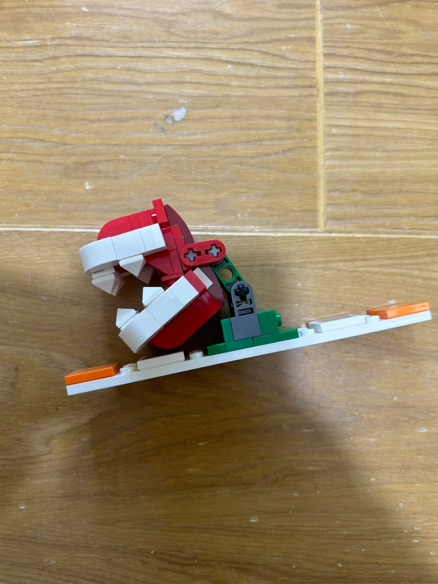 Original image for frozen reference 59 of LEGO Piranha Plant
