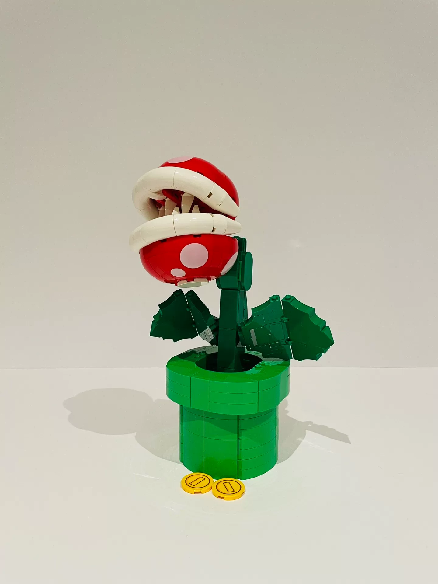 Original image for frozen reference 60 of LEGO Piranha Plant