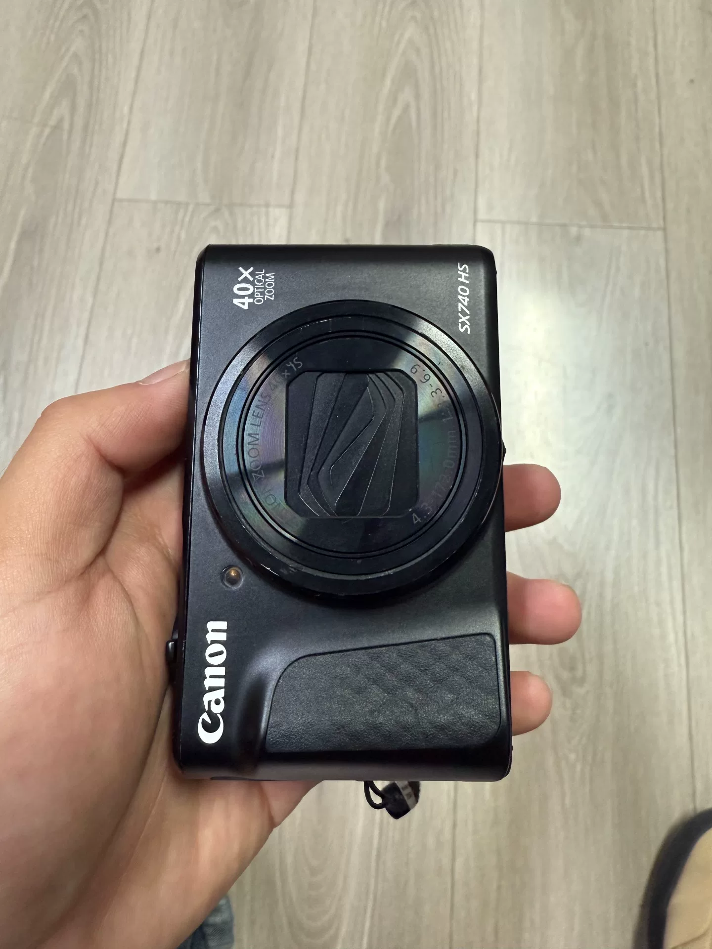 Original image for frozen reference 16 of Canon SX740