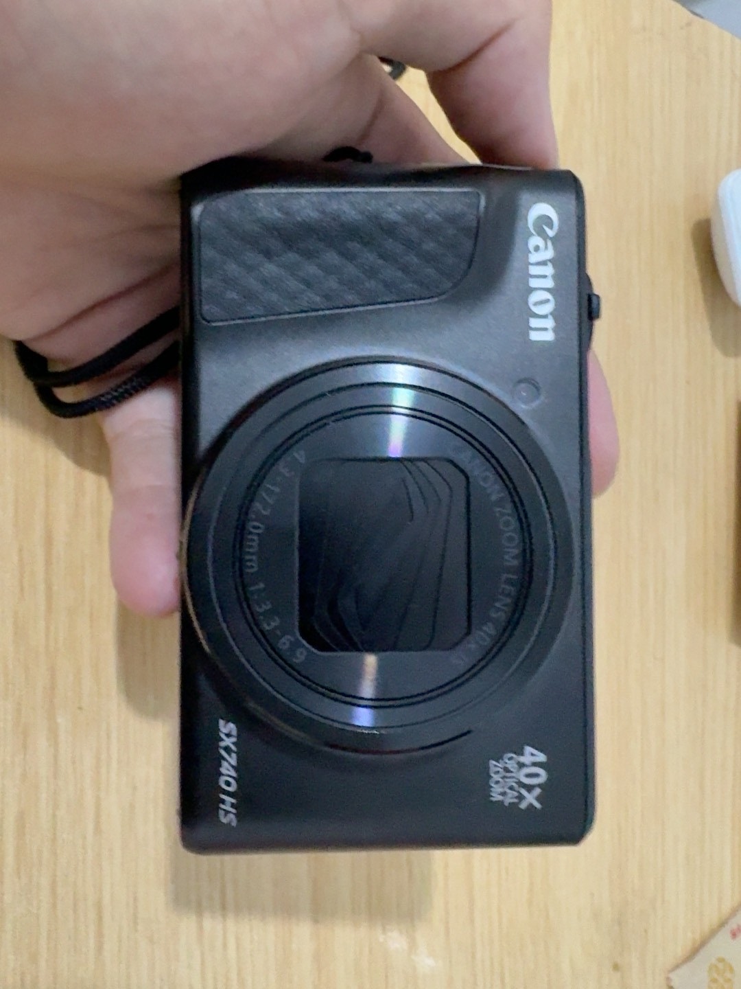 Original image for frozen reference 21 of Canon SX740