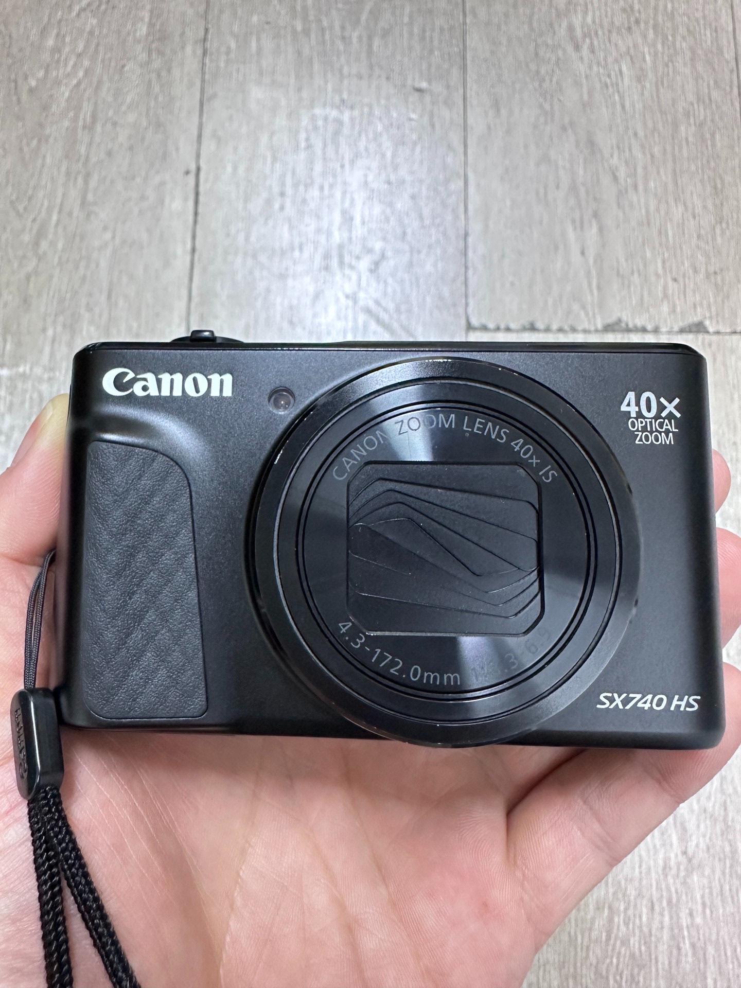 Original image for frozen reference 30 of Canon SX740