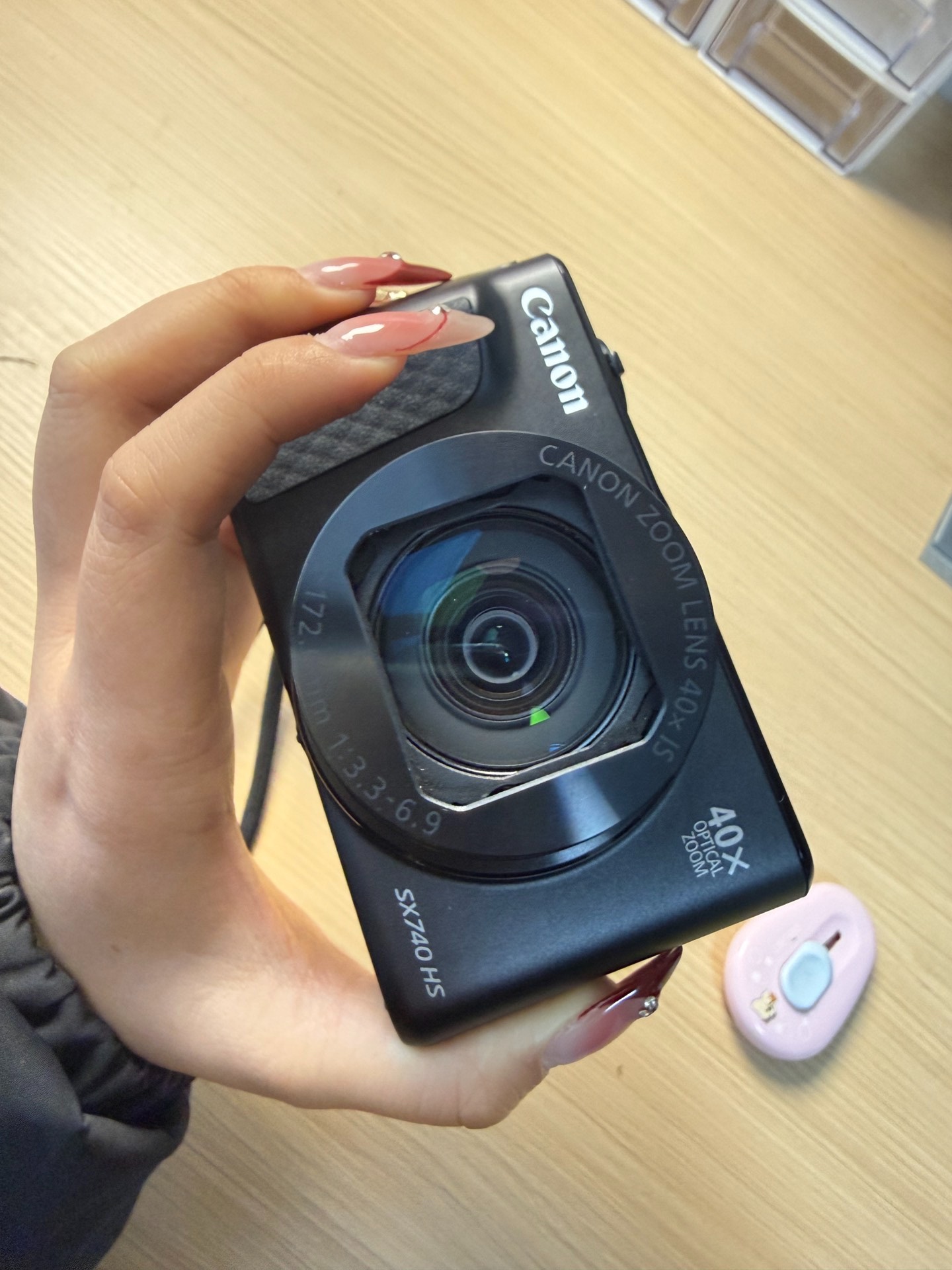Original image for frozen reference 38 of Canon SX740