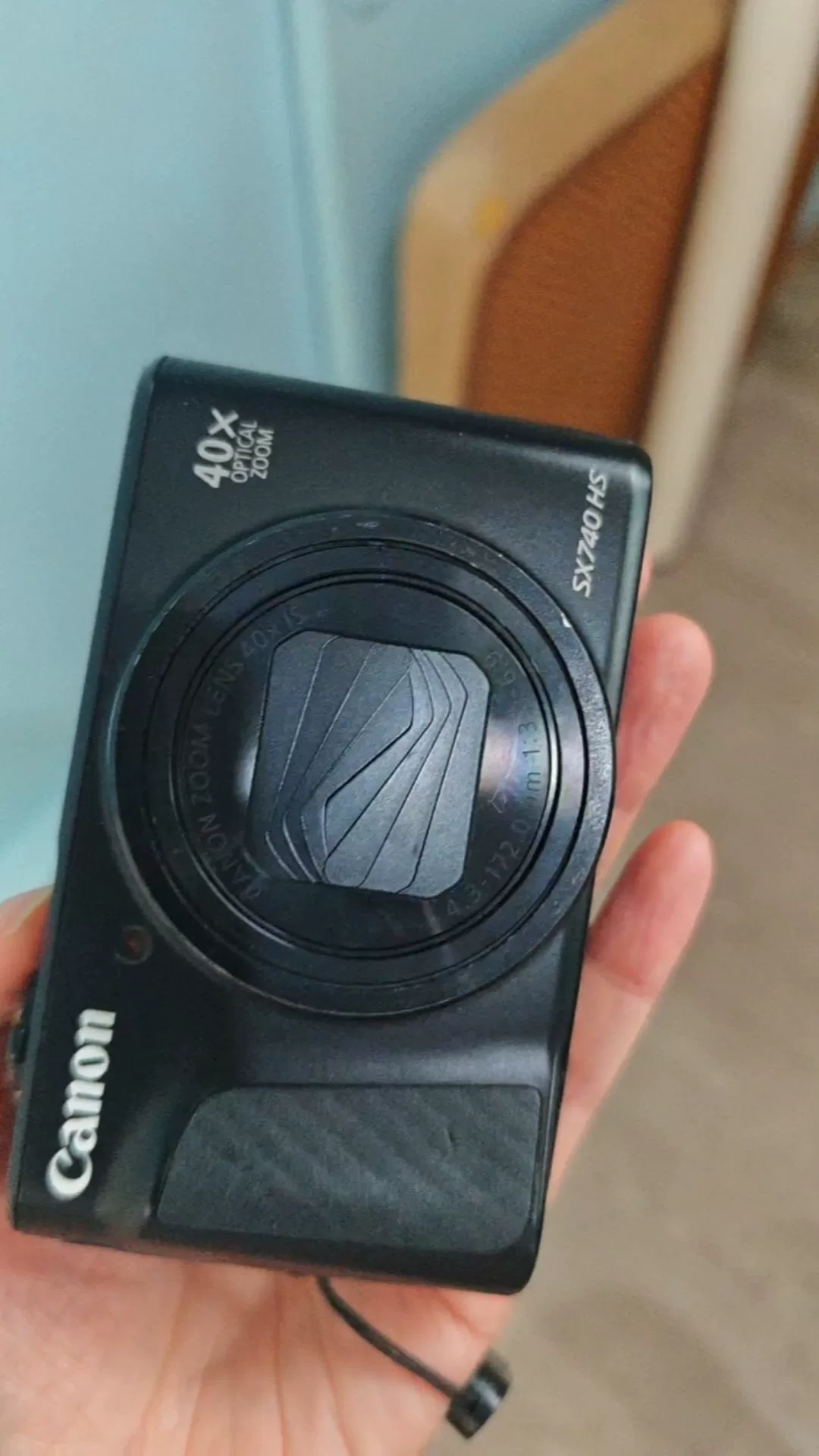 Original image for frozen reference 48 of Canon SX740