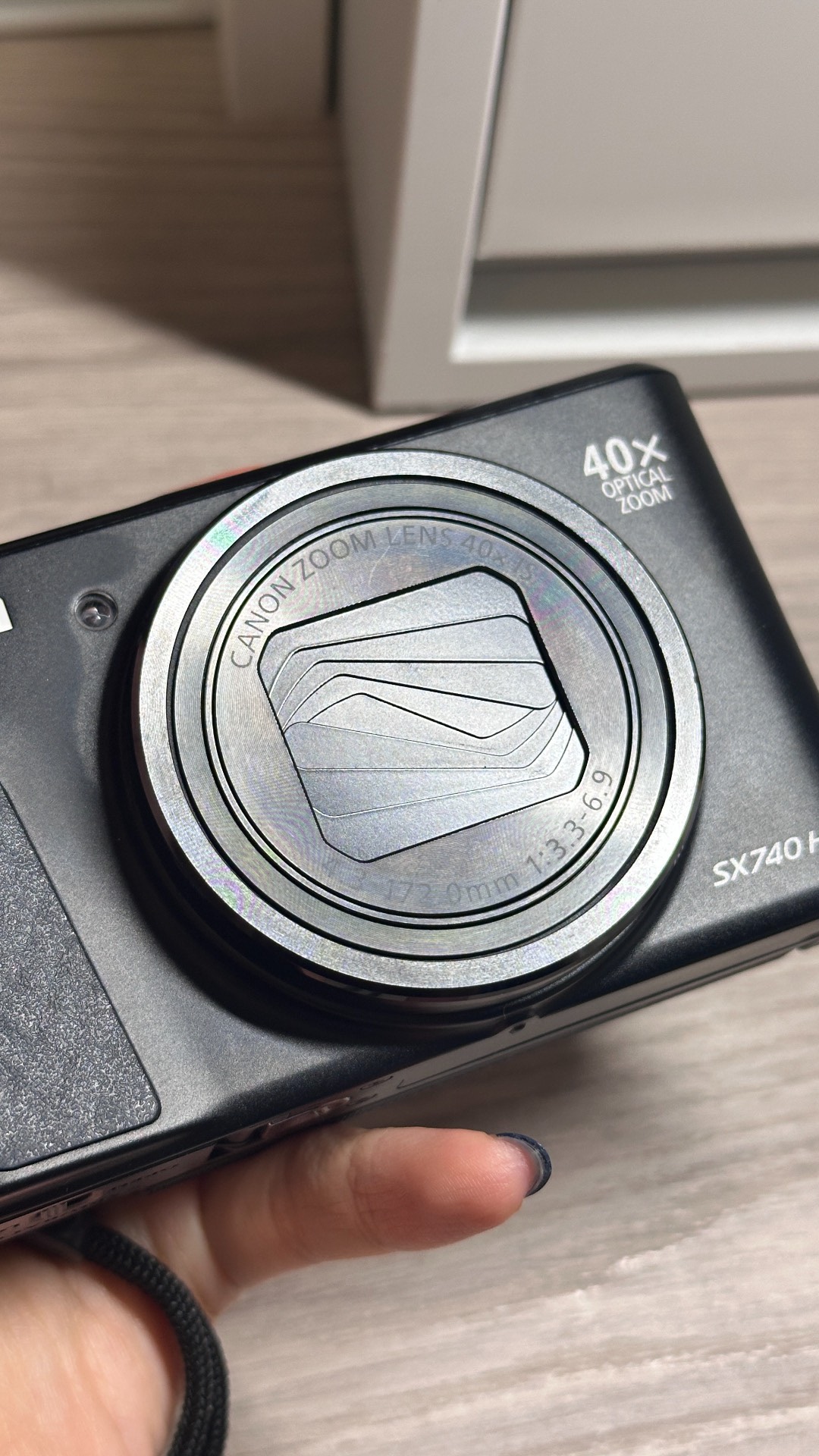 Original image for frozen reference 50 of Canon SX740