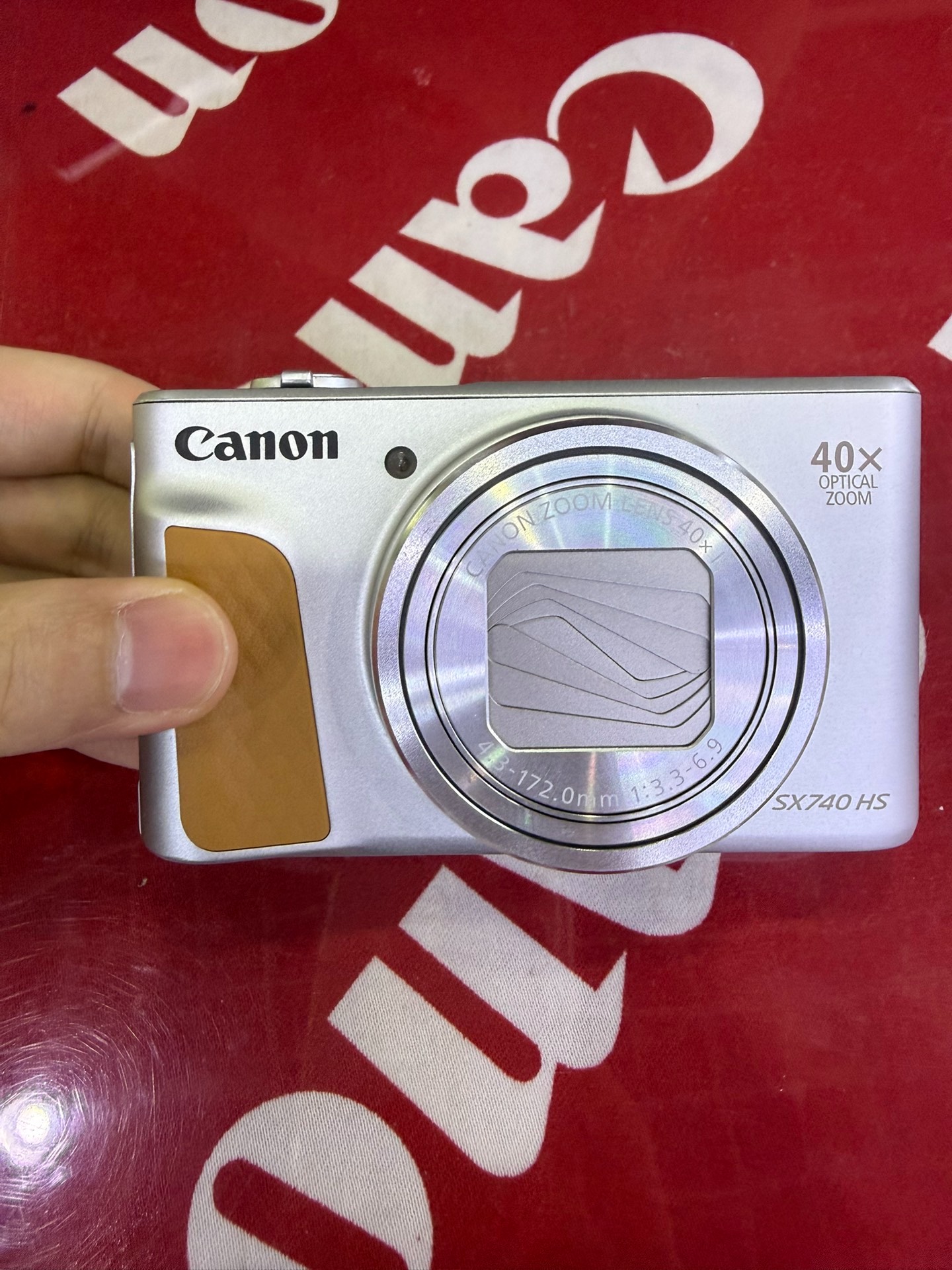 Original image for frozen reference 60 of Canon SX740