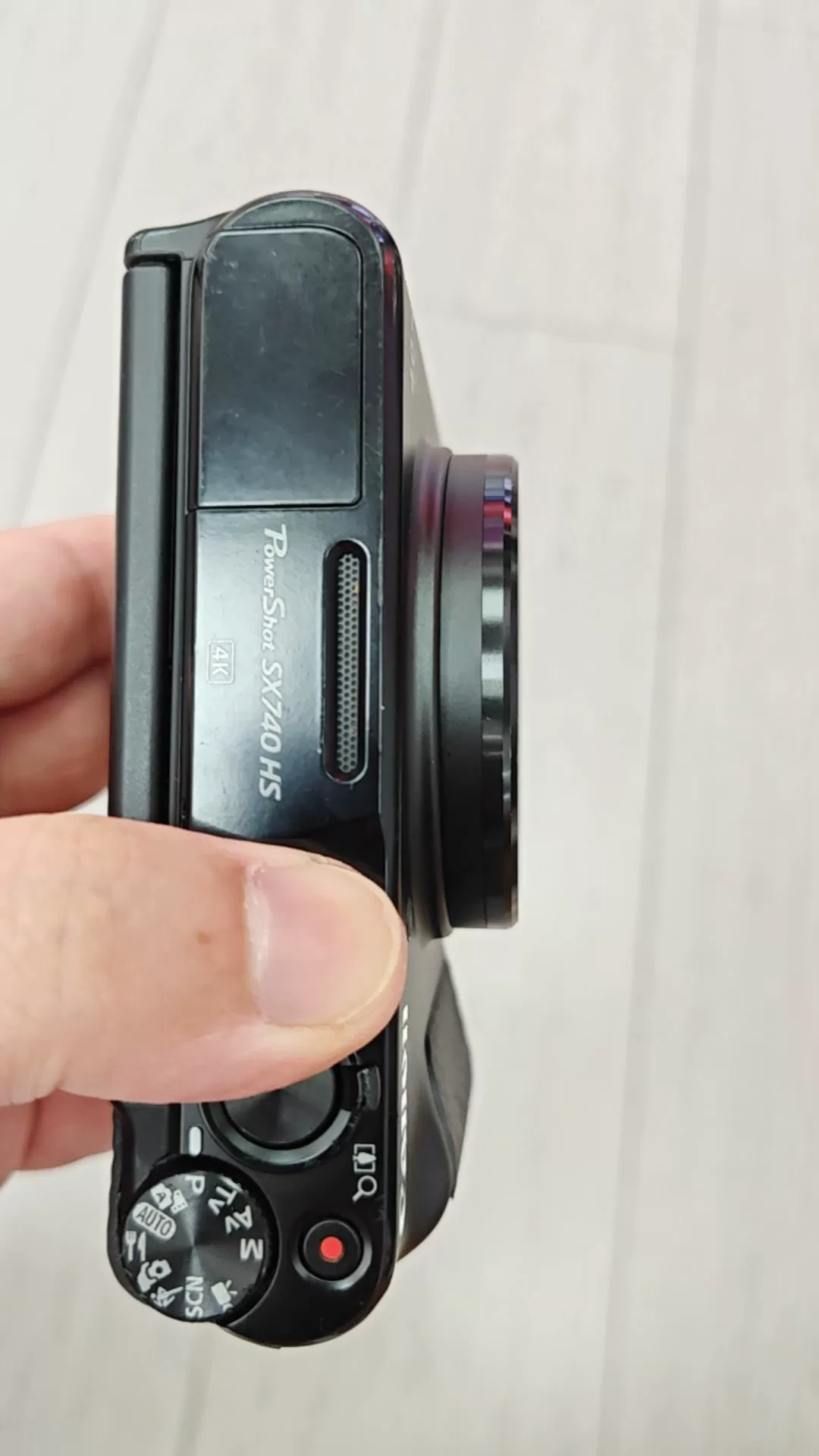 Original image for frozen reference 64 of Canon SX740