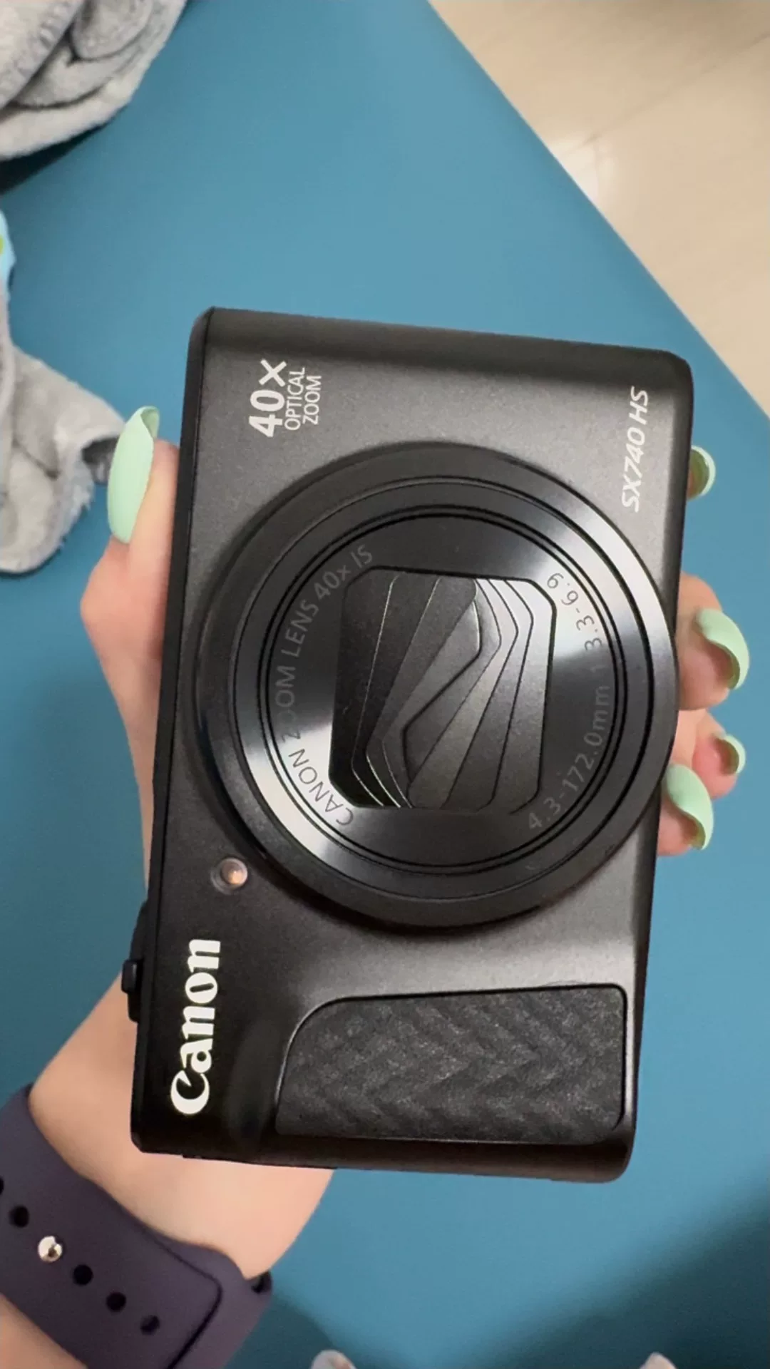 Original image for frozen reference 77 of Canon SX740