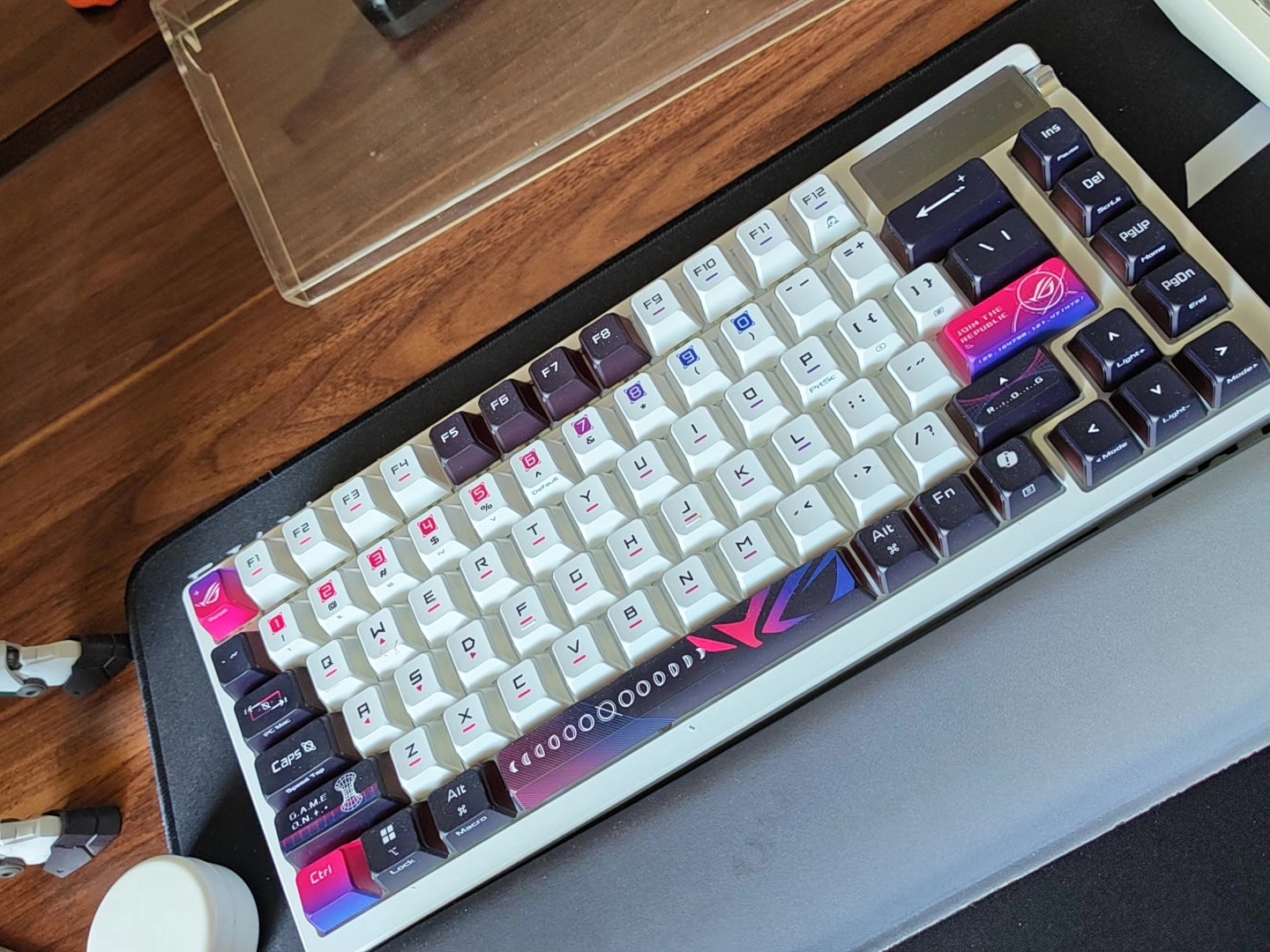 Original image for frozen reference 19 of ROG YeMo X